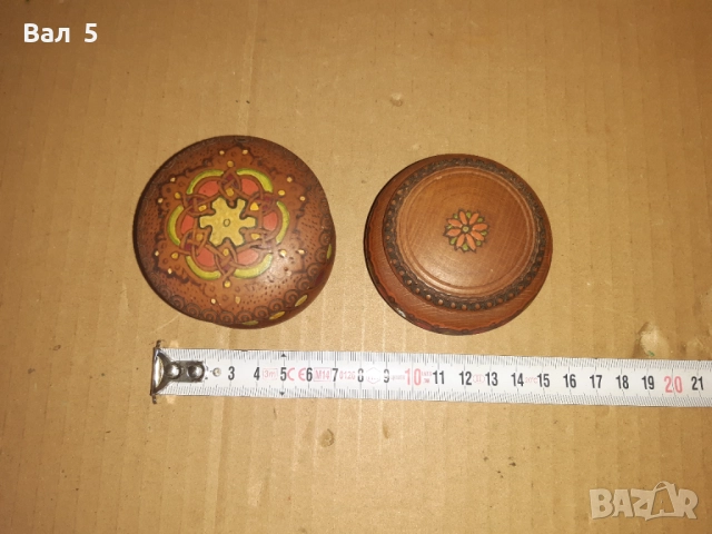 Стари красиви дървени солници , солница