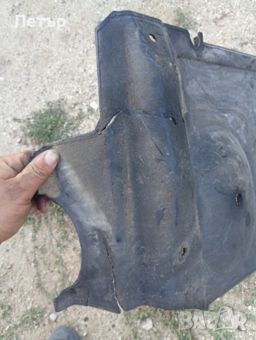 Кора под двигателя Mercedes Ml 1998-2005г, снимка 2 - Части - 51827143