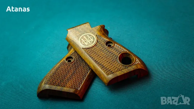 Чирени за Берета/Beretta M71 - орехови - ръчноизработени - инкрустирано лого, снимка 5 - Оборудване и аксесоари за оръжия - 56130612