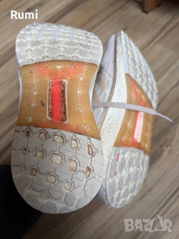 Оригинални маратонки adidas (WMNS) adidas UltraBoost! 36 н, снимка 10 - Маратонки - 53660123