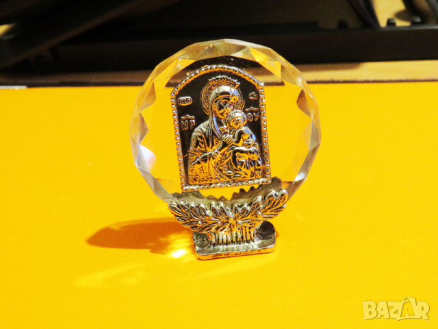 старинна малка сребърна икона Дева Мария, Богородица с младенеца - 6 х 5,5 см, снимка 2 - Икони - 36358202