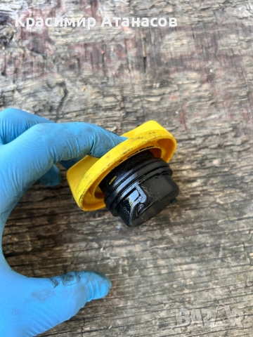 96440305. Капачка за масло за Шевролет каптива 2.0 CDTI.150кс., снимка 3 - Части - 51671180