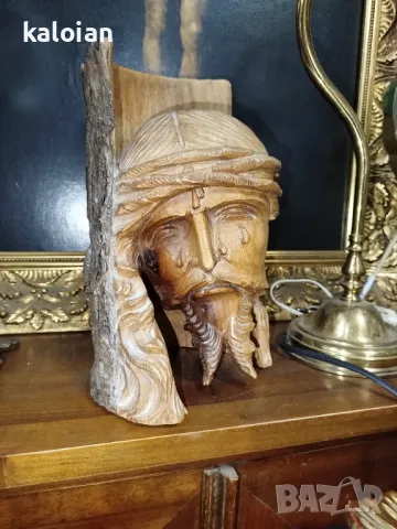 Исус Христос. Оригинална дърворезба от маслинов масив. Запазена е и кората. Всичко е ръчна изработка, снимка 1