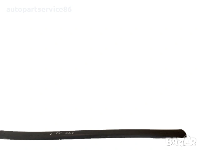 Предна лява лайстна / облицовка на врата сребърна за Mazda 626 Estate (2001)