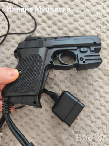 Ретро светлинен пистолет Thrustmaster Desert Eagle за PlayStation 2 / PS1., снимка 3 - Аксесоари - 56158329