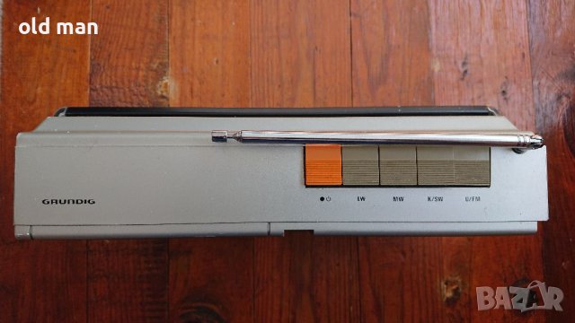 Grundig music boy 100, снимка 2 - Радиокасетофони, транзистори - 41137603