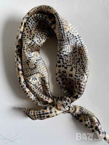  Леопардов шал/ кърпа за глава, снимка 1 - Шалове - 40773186