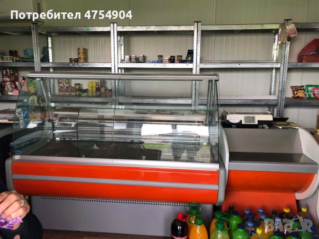 Хладилна витрина