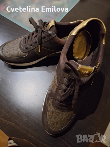 Michael Kors обувки оригинални , снимка 2 - Маратонки - 53851410