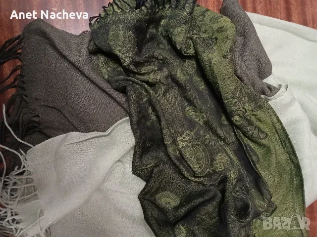 Шалове вълнени за зима два броя , снимка 3 - Шалове - 48264805