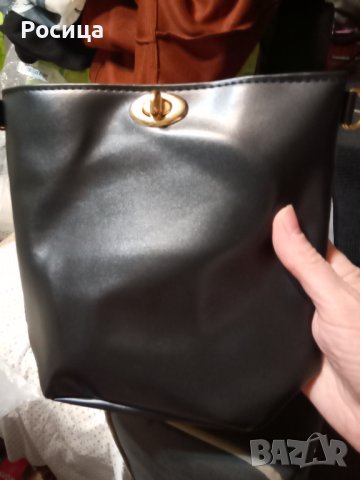 Малка дамска чанта в черно 