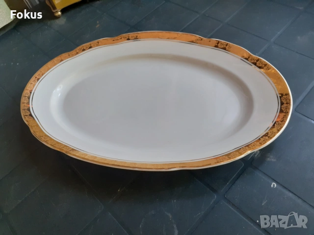 Български порцелан Китка Нови Пазар плато позлата, снимка 2 - Антикварни и старинни предмети - 53294932