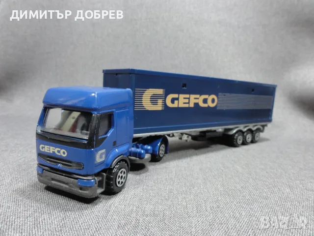 СТАРА РЕТРО МЕТАЛНА КОЛИЧКА КАМИОН TIR RENAULT С РЕМАРКЕ MAJORETTE 
