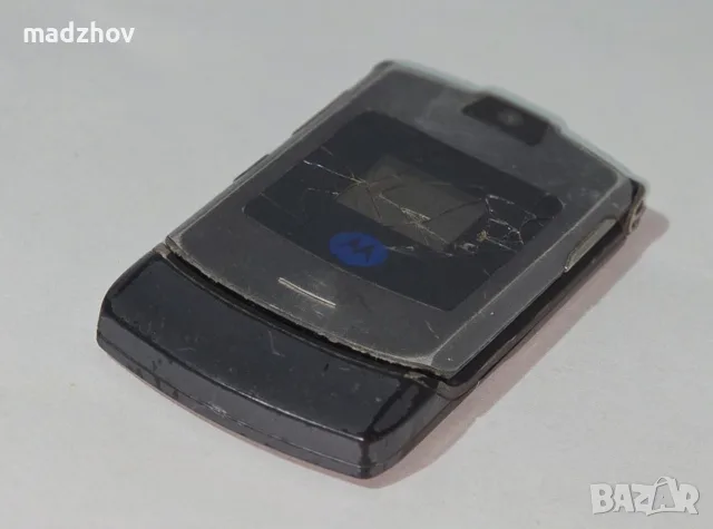 Motorola RAZR V3, снимка 2 - Резервни части за телефони - 56163111