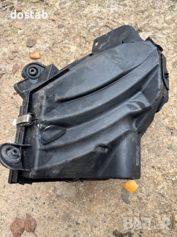 Кутия за въздушен филтър на бмв Е серия, снимка 2 - Части - 52660253