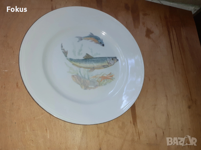 Голяма чиния - български порцелан - 1 бр. с риби