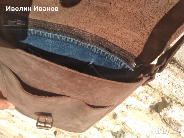 чанта през рамо  с колан и ключодържател, снимка 4 - Чанти - 41600964