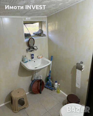 Тухлена къща с голям двор и кладенец – кв. Въбел, снимка 6 - Къщи - 53190974