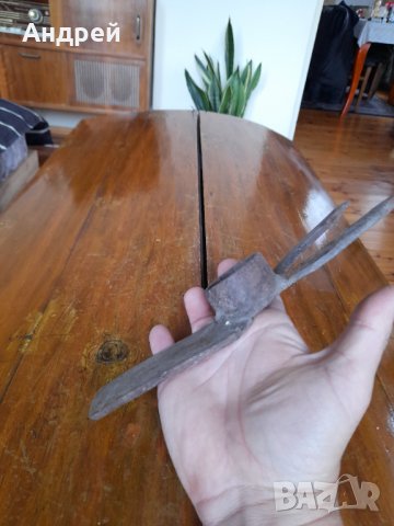 Старинна мотика,мотичка,прашулче #10, снимка 5 - Антикварни и старинни предмети - 38988369