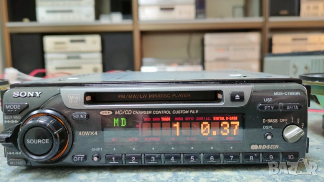 SONY MDX-C7890R Авторадио с минидиск и CD чейнджър, снимка 6 - Аудиосистеми - 53497600