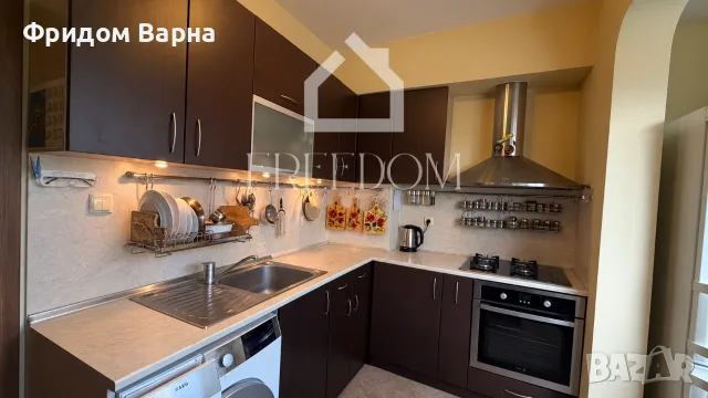 Продава 4-СТАЕН - град Варна, Левски 1, снимка 2 - Апартаменти - 56129055
