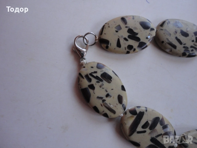 Невероятно колие гердан естествени камъни далматински яспис, снимка 3 - Колиета, медальони, синджири - 52855268