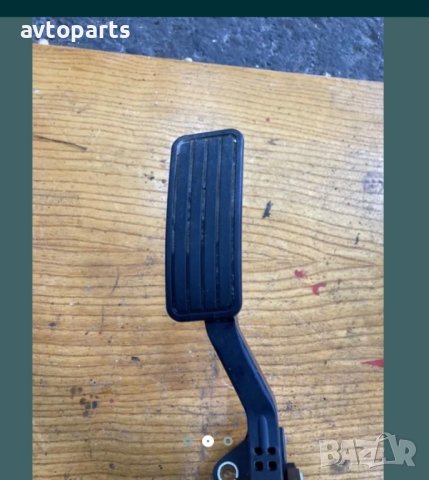 Subaru forester 2006година 2.0d педал газ