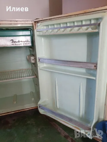 Продавам хладилник, снимка 4 - Хладилници - 52068122