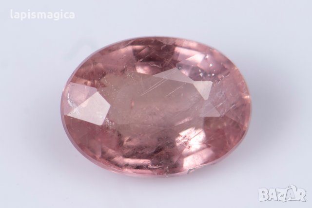 Оранжев сапфир 0.69ct само нагряван овален