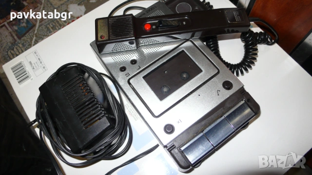 Репортерски касетофон, снимка 3 - Радиокасетофони, транзистори - 53110927
