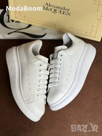 Alexander McQueen естествена кожа бели дамски маратонки , снимка 3 - Маратонки - 48455961