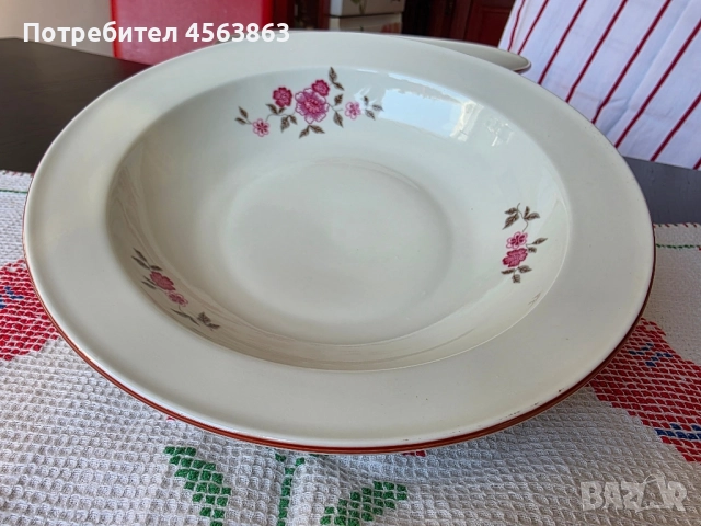 Порцеланова салатиера , снимка 2 - Чинии - 51470936