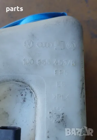 Казанче Чистачки със Помпа VW Голф 4 N:2222 (2)
- 1J0955453, снимка 3 - Части - 48094181