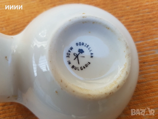Порцеланова солница, снимка 3 - Антикварни и старинни предмети - 53815380