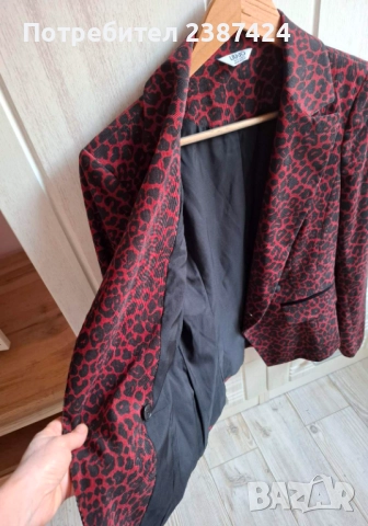 Оригинално сако на LIU-JO, снимка 10 - Сака - 52721726