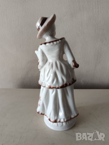 порцеланова статуетка, снимка 3 - Други ценни предмети - 41917468