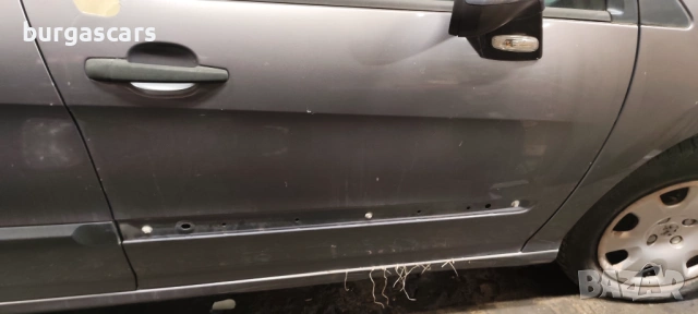 Врата дясна предна задна Peugeot 308, снимка 2 - Части - 53218335