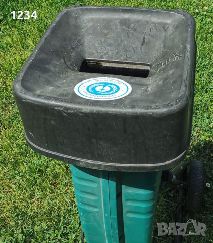 самопридърпваща клонотрошачка дробилка за клони Bosch AXT 1600 HP безшумна, снимка 6 - Градински инструменти - 41799246