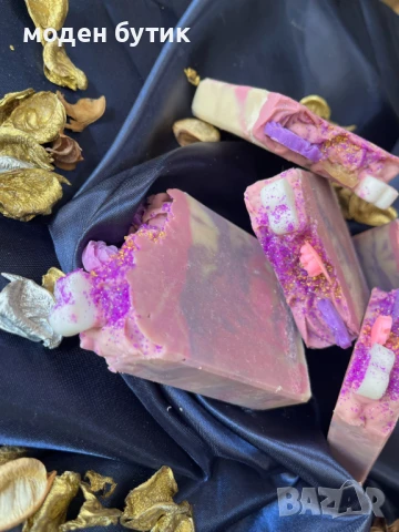 Натурален сапун ”Тамян и Смирна” - Арт сапун с козе мляко и благороден аромат, снимка 4 - Козметика за тяло - 51063945