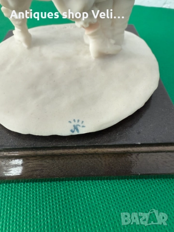 Колекционерска фигура Capodimonte №7651, снимка 6 - Антикварни и старинни предмети - 52581617