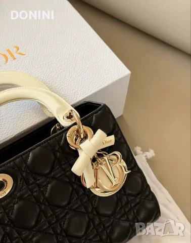 Christian Dior Дамска чанта, кожа, снимка 3 - Чанти - 56347517