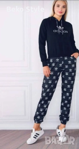 Дамски сет Adidas 