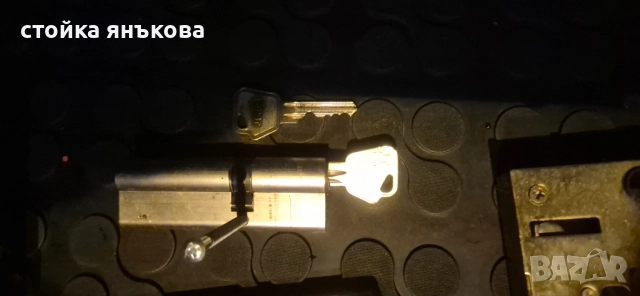 Продавам брава патрон и дръжки, снимка 15 - Интериорни врати - 52348656