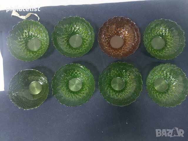8 броя - Купички за ядки - зелено и червено !