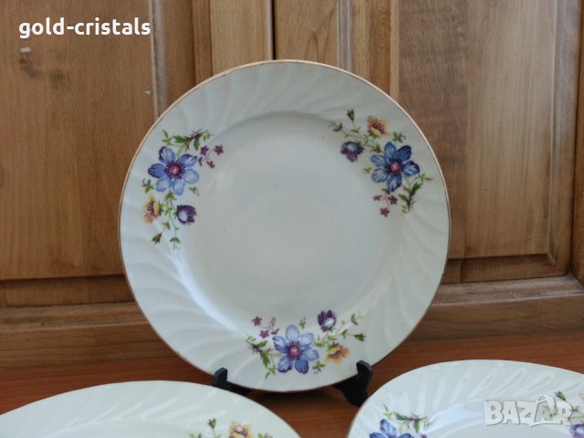 Стар български порцелан сервиз за хранене чинии , снимка 4 - Антикварни и старинни предмети - 35849370
