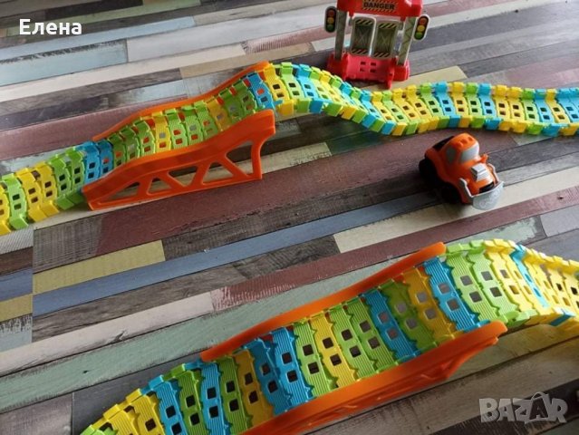 Страхотна детска писта, снимка 2 - Коли, камиони, мотори, писти - 34844153