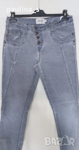 Три различни броя / Дамски маркови дънки "Esprit", "Soya" concept и "S'Oliver" , снимка 9 - Дънки - 53081632