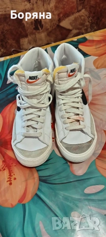 Дамски кецове Nike 