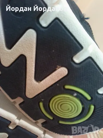 Спортни зимни обувки , снимка 8 - Спортни обувки - 47783037
