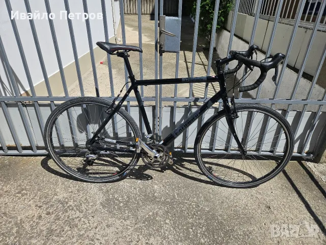 Шосеен алуминиев велосипед 28 цола CANNONDALE-шест месеца гаранция